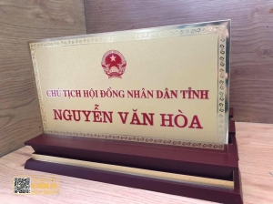 Những mẫu biển chức danh đã thi công