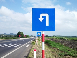 Biển giao thông phản quang